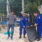 Kepolisian, Masyarakat dan Komunitas BBC Kompak Jaga Kebersihan Pantai Senggigi