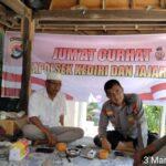 Jumat Curhat Kapolsek Kediri di Desa Gelogor, Singgung Kasus Oknum Tenaga Didik di Kediri