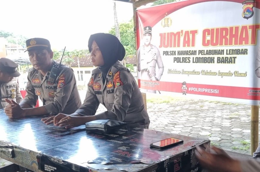 Jumat Curhat Polsek Kawasan Pelabuhan Lembar Kersama Komunitas Ojek