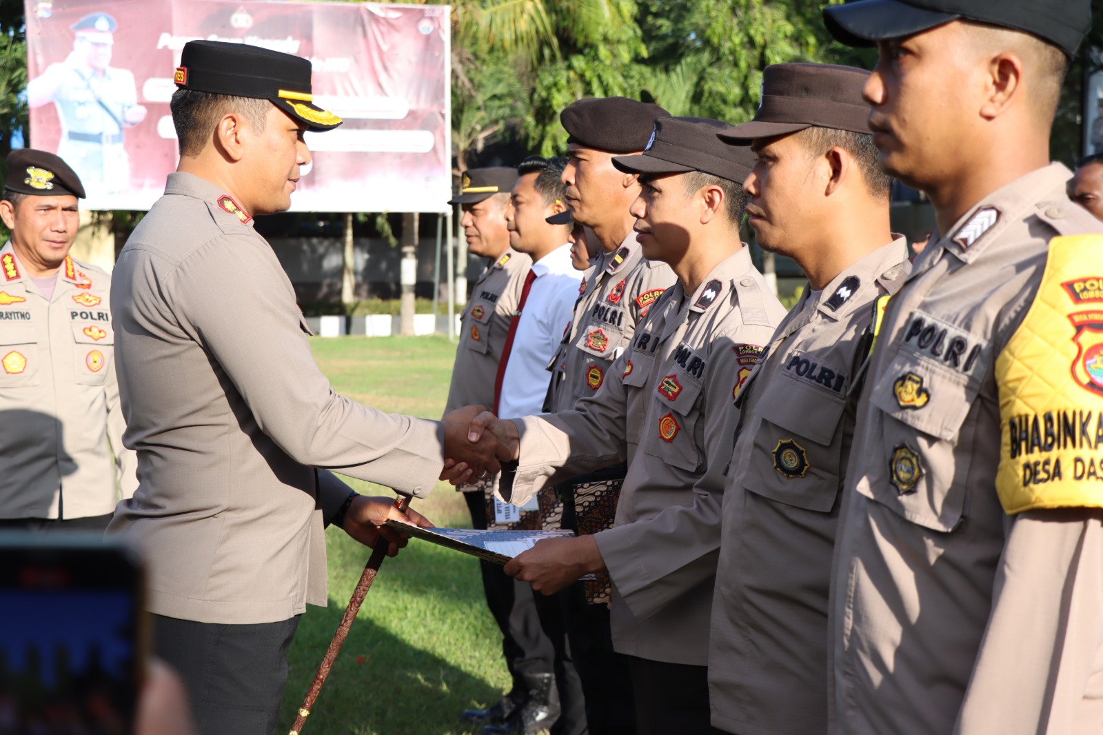 Penghargaan Personel Polres Lombok Barat, Sukses Amankan Pilkades dan Kesiapan Pemilu