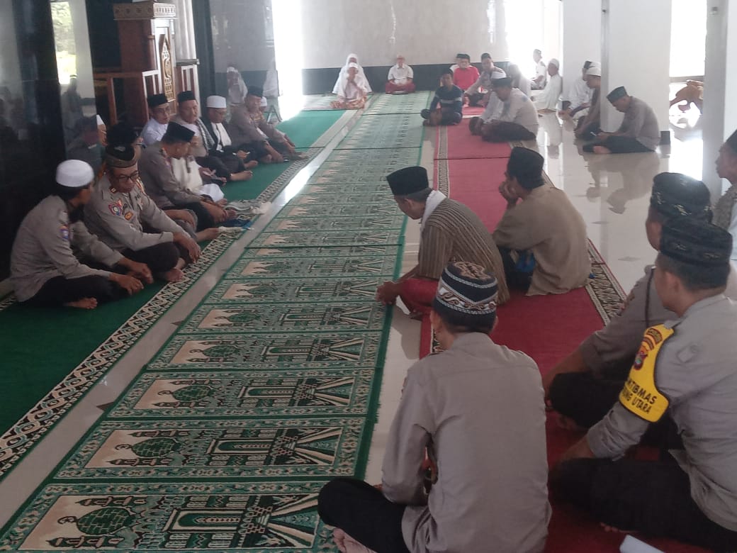 Program Jumat Curhat Polri Bersama Direktur Binmas Polda NTB dan Kapolsek Gerung