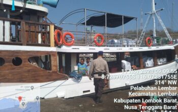 Polres Lombok Barat Gelar Patroli dan Sosialisasi Cegah Kejahatan Perairan dan Hoaks