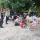 Personil Pospam Batulayar Gelar Patroli Dialogis di Pantai Senggigi Lombok Barat