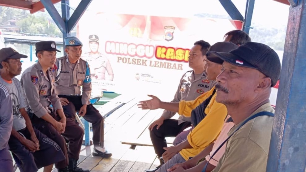 Minggu Kasih Polsek Lembar, Dialog Bersama Kelompok Ojek Perahu