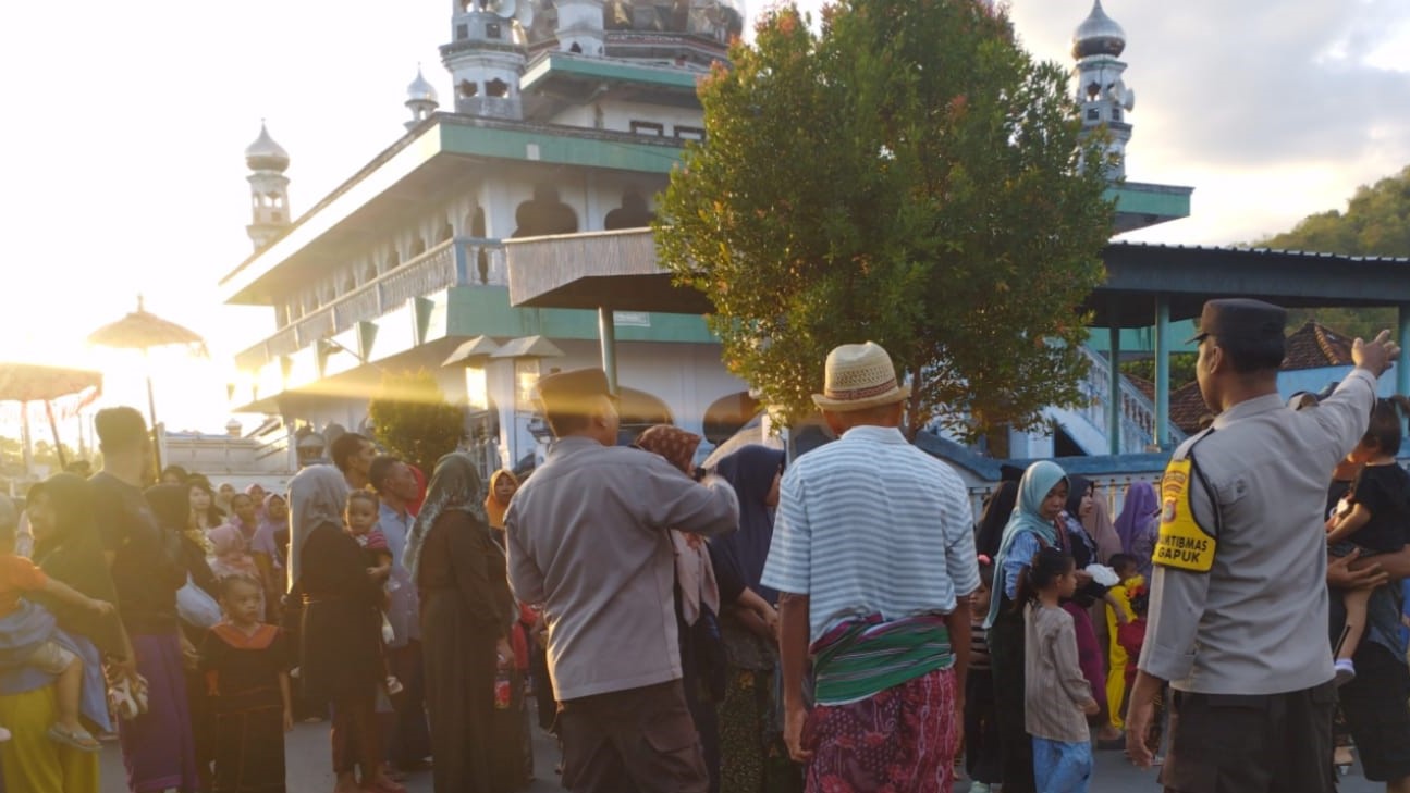 Polsek Gerung Mengamankan Tradisi Nyongkolan di 3 Lokasi