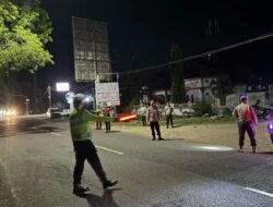 Konsep OtSatuan Samapta Polres Bima Melaksanakan Patroli dan Pengamanan Sholat Tarawih di Masjid Sultan Abdul Khair omatis