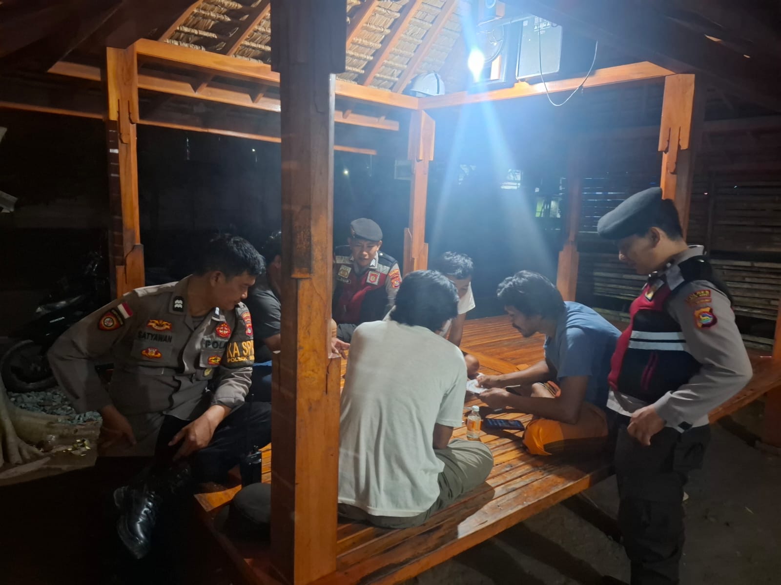 Polsek Sekotong Jalin Kemitraan Aktif Bersama Masyarakat