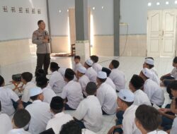 Polres Lombok Barat Sosialisasi Bahaya Bullying dan Narkoba di Pesantren