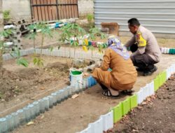 Bhabinkamtibmas Lembar Selatan Dorong Warga Kelola Lahan Pekarangan
