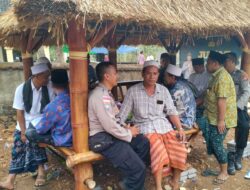 Jumat Curhat Polsek Sekotong, Warga Dusun Bunut Kantor Sampaikan Aspirasi