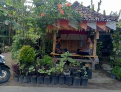 Bhabinkamtibmas Kuripan Dukung Ketahanan Pangan Lewat Edukasi Warga