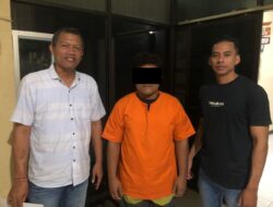 Didampingi Ibu, Terduga Pencuri Ponsel Serahkan Diri ke Polres Lombok Barat