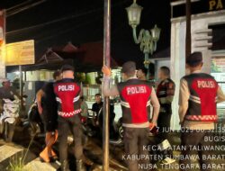 Patroli Dialogis Sat Samapta Polres Sumbawa Barat Imbau Remaja Jaga Keamanan dan Ketertiban Masyarakat