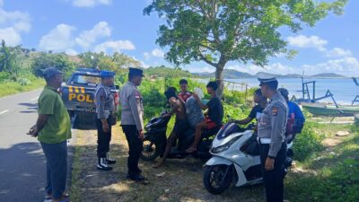 Patroli Dialogis Polsek Sekotong Jaga Kamtibmas di Dusun Tawun