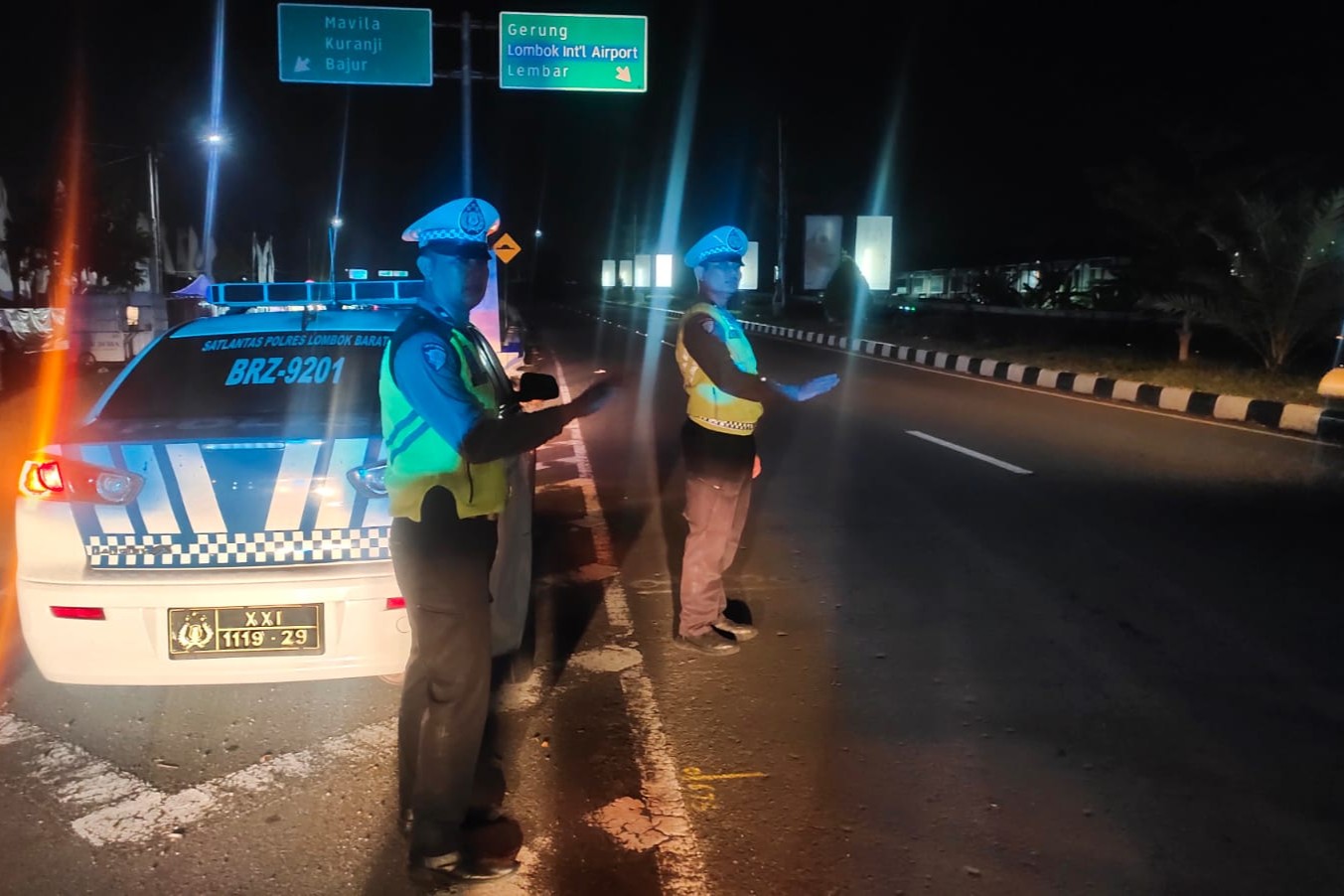 Patroli Malam di Bypass BIL, Satlantas Lombok Barat Cegah Balap Liar dan Kejahatan