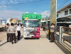 Polsubsektor KP3 Laut Sape Laksanakan Pengamanan Keberangkatan KMP Cucut Tujuan Labuan Bajo