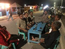 Jaga Kamtibmas, Anggota Piket Polsek Poto Tano Laksanakan Patroli Dialogis pada Malam Hari