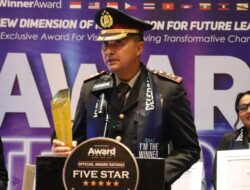 Kapolres Bima Kota Raih Penghargaan Bergengsi Indonesia Award Magazine Inspiring Profesional and Leadership Award 2025