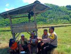 Bhabinkamtibmas Polres Bima Kota Laksanakan Jum’at Curhat, Sambangi Warga di Area Persawahan Penaraga